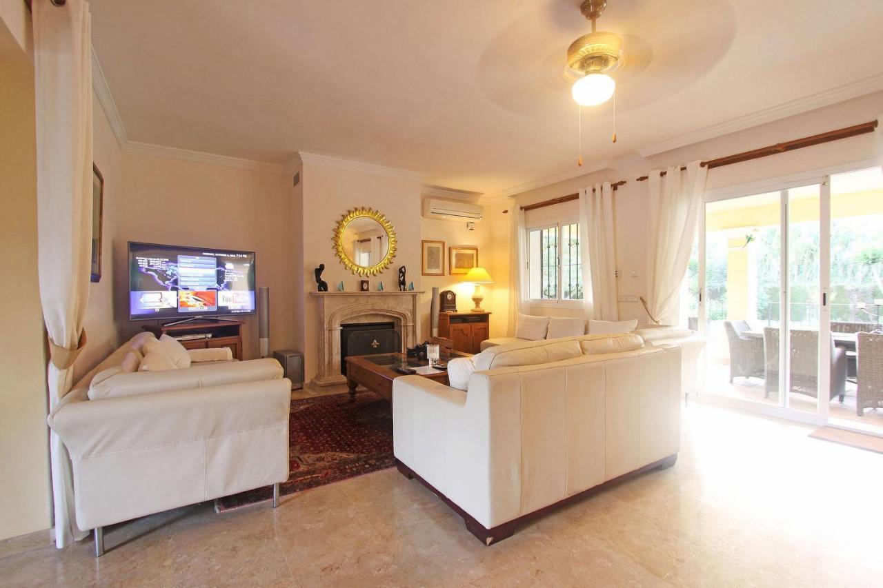 1106 Marbella Large Family Villa Estepona Esterno foto