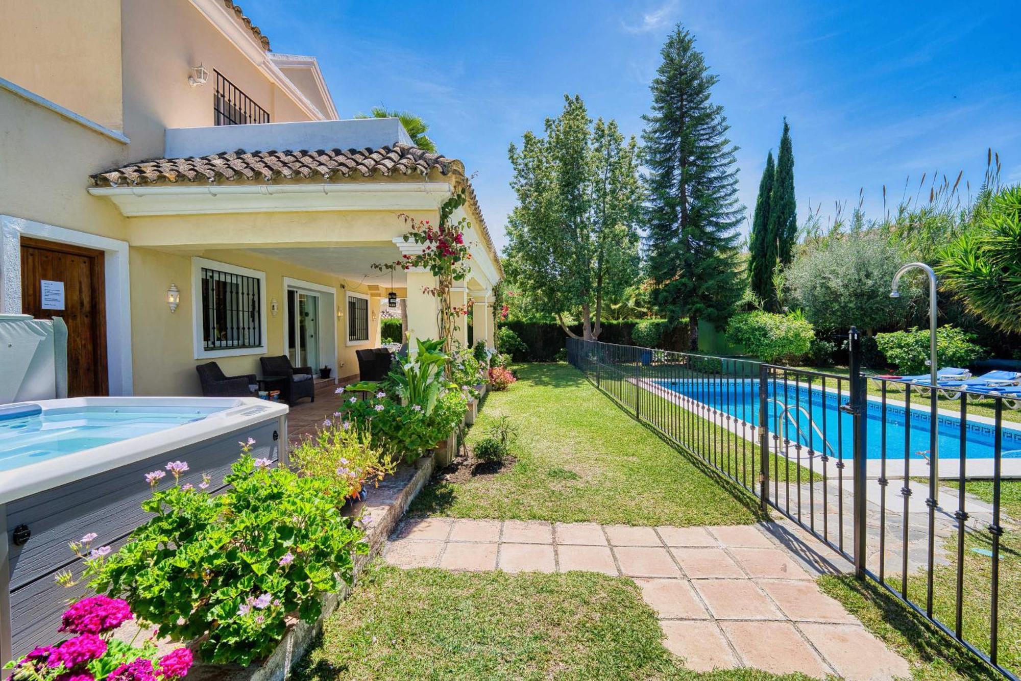 1106 Marbella Large Family Villa Estepona Esterno foto