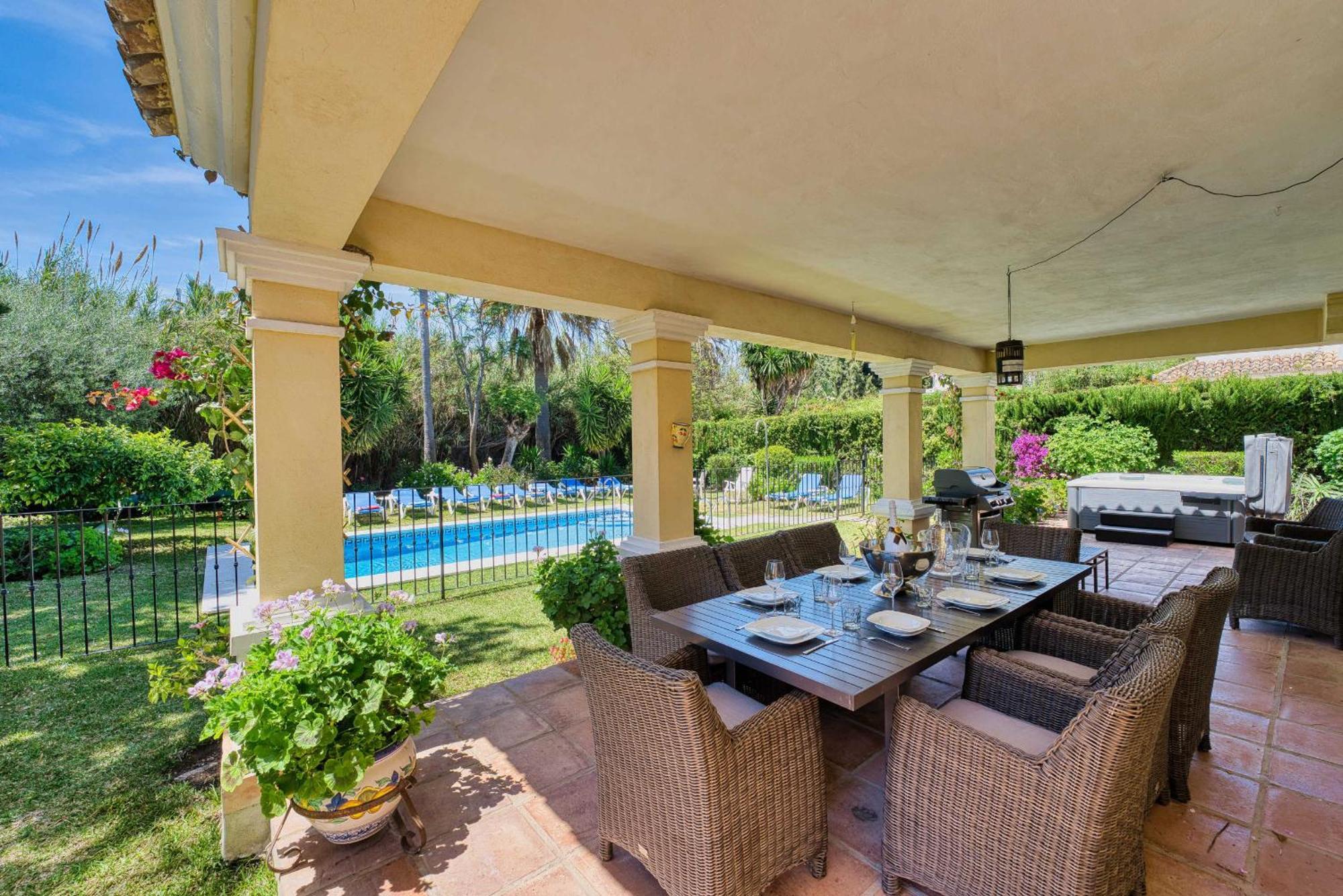 1106 Marbella Large Family Villa Estepona Esterno foto